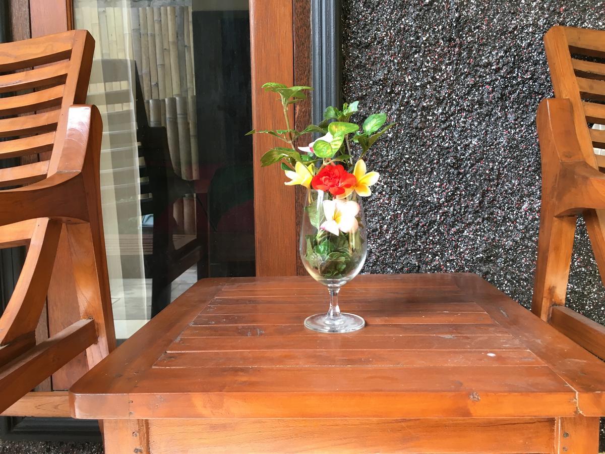Yudhist Guest House Lembongan Exterior foto